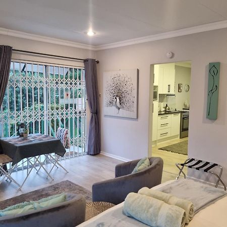 Villa Clarens On Collett Esterno foto