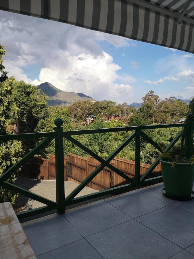 Villa Clarens On Collett Esterno foto